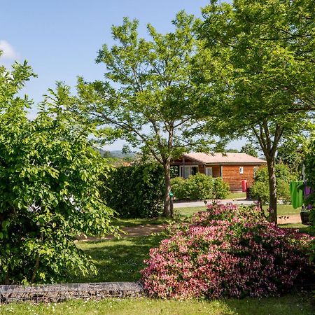 Camping Onlycamp Pierre & Sources Volvic Ngoại thất bức ảnh