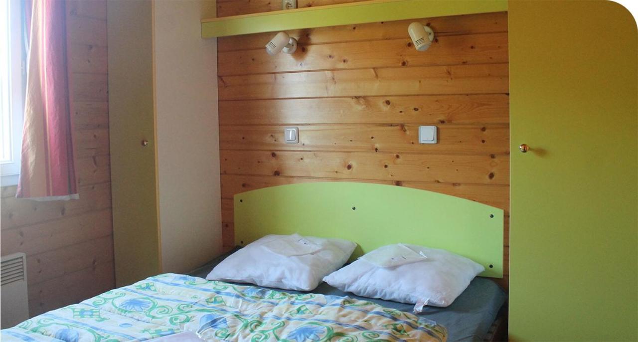 Camping Onlycamp Pierre & Sources Volvic Ngoại thất bức ảnh