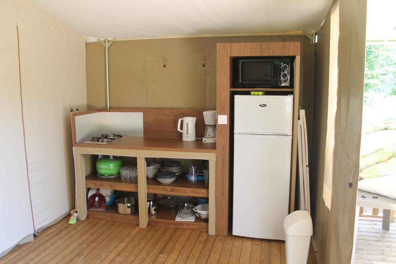 Camping Onlycamp Pierre & Sources Volvic Ngoại thất bức ảnh